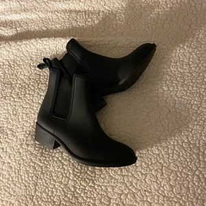 Black boots